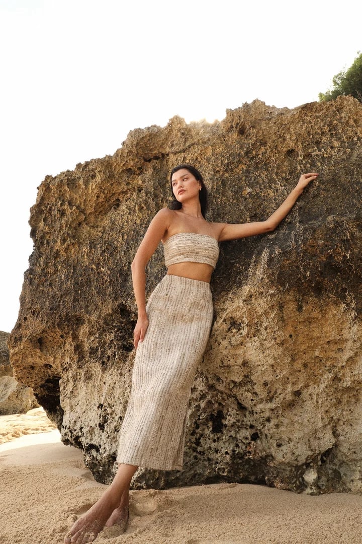 Textured knit bandeau and pencil skirt for vacation Textured knit bandeau and pencil skirt for vacation — Bali Outfits 2027