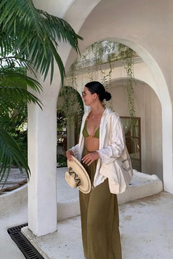 Oversized shirt over bikini with olive pants Oversized shirt over bikini with olive pants — Bali Outfits 2027