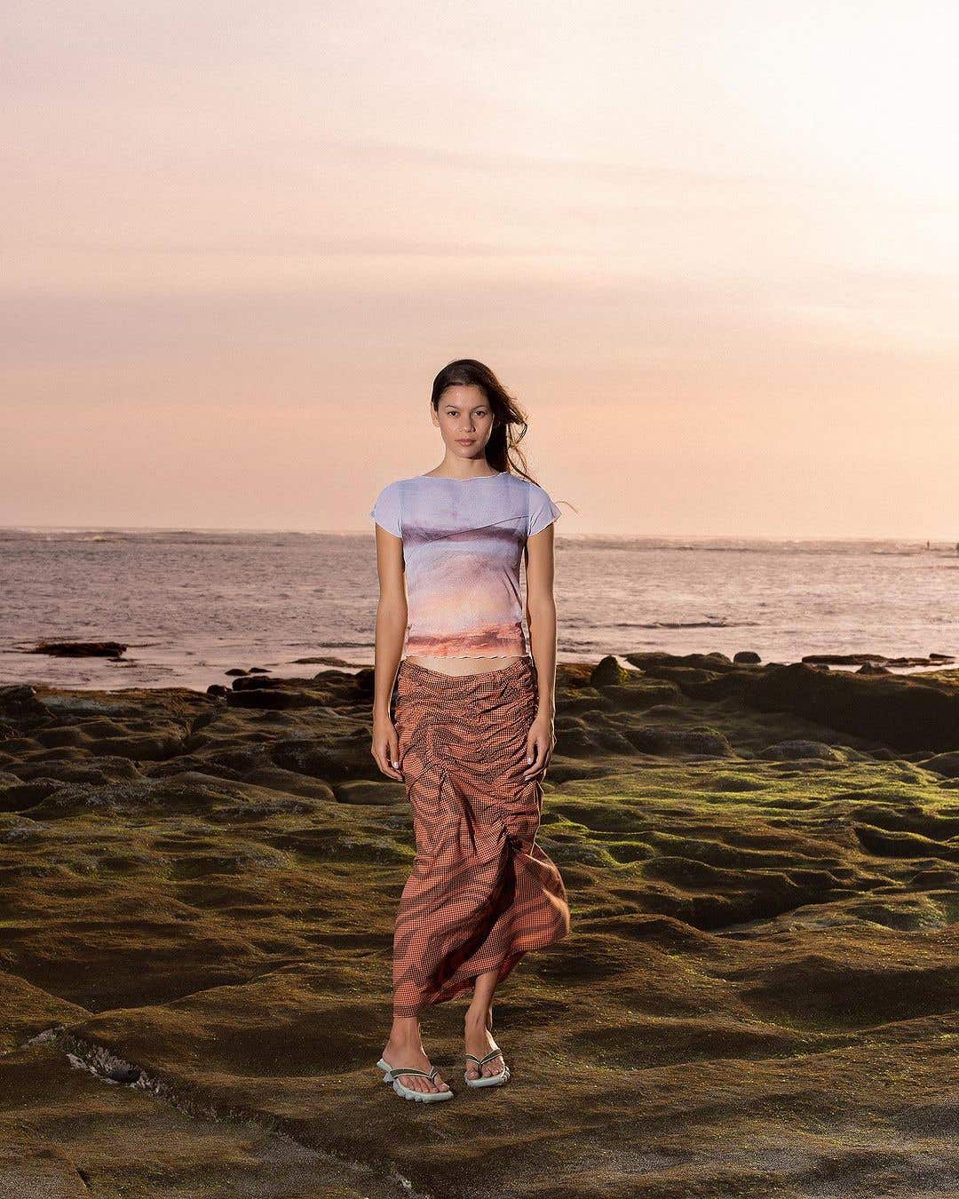 Graphic tee with ruched patterned skirt for beach Graphic tee with ruched patterned skirt for beach — Bali Outfits 2027