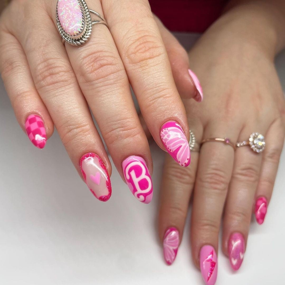 Medium Almond Pink Checkerboard B Logo Hearts Medium Almond Pink Checkerboard B Logo Hearts — Barbie Pink Nails 2027