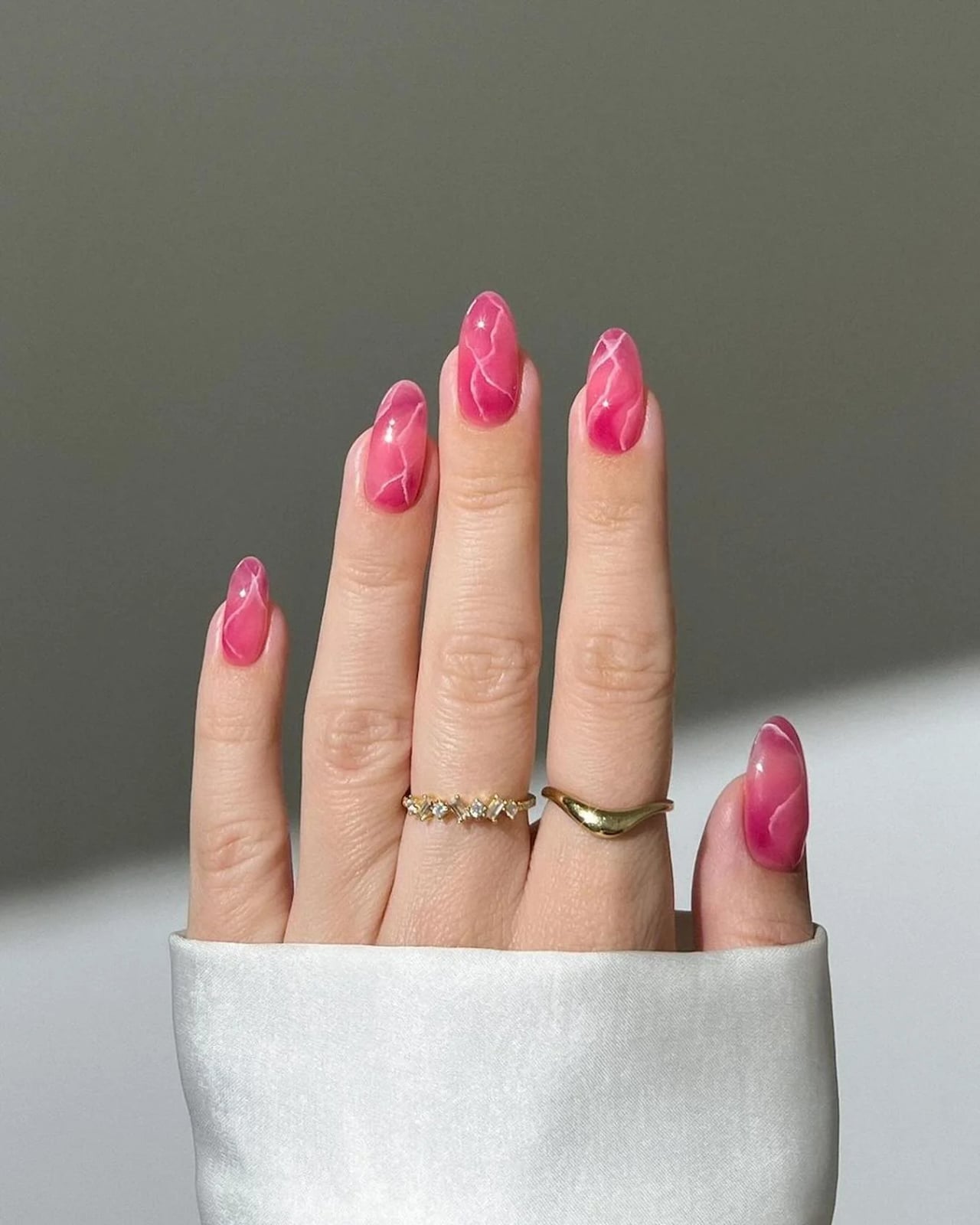 Bright Pink Marble Effect Medium Oval Nails Bright Pink Marble Effect Medium Oval Nails — Barbie Pink Nails 2027