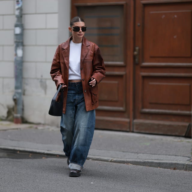 Baggy barrel jeans with leather blazer Baggy barrel jeans with leather blazer — Barrel Jeans 2027