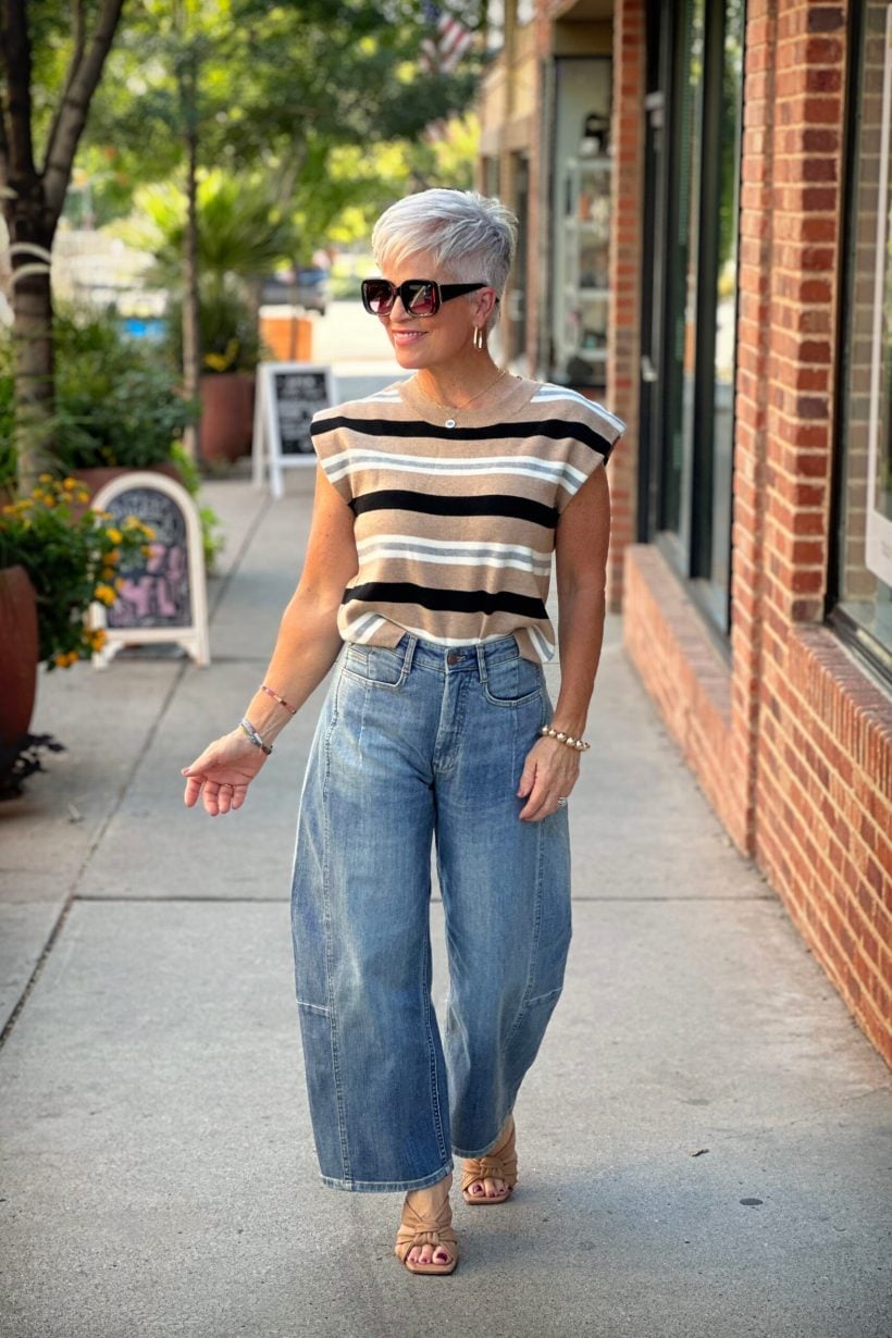 Cropped barrel jeans with padded shoulders Cropped barrel jeans with padded shoulders — Barrel Jeans 2027