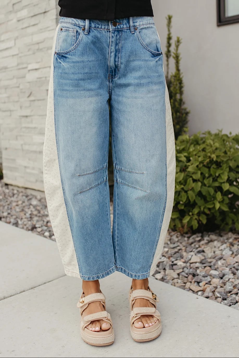 Barrel jeans with cream side panels Barrel jeans with cream side panels — Barrel Jeans 2027