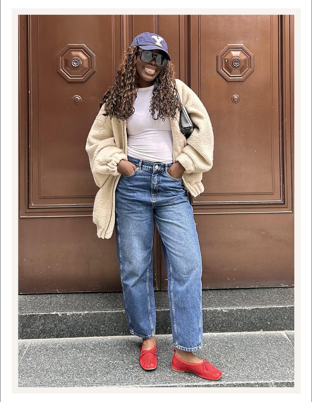 Blue barrel jeans with fleece jacket Blue barrel jeans with fleece jacket — Barrel Jeans 2027