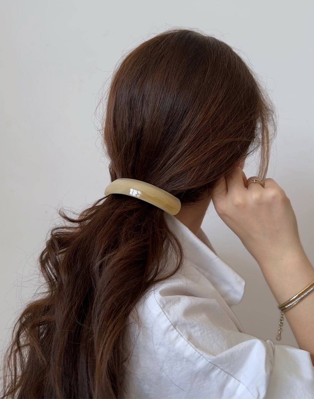 Mid-Back Dark Brown Ponytail Light Brown Barrette — Barrette Hair Clip Hairstyles 2027