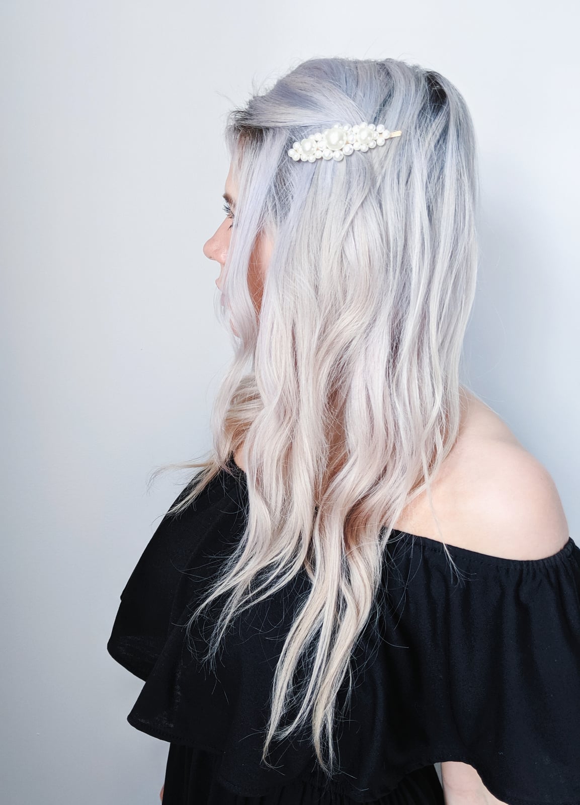 Mid-Back Ash Blonde Loose Waves Pearl Barrette — Barrette Hair Clip Hairstyles 2027