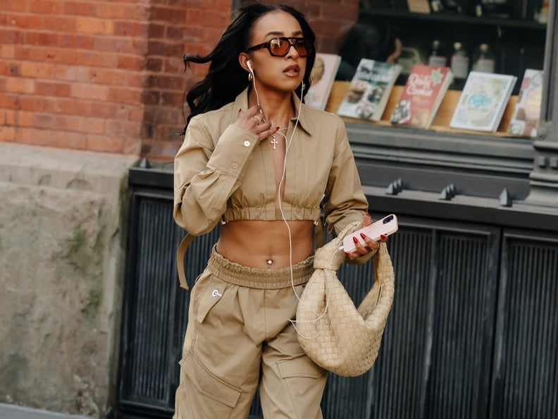 Beige Cargo Joggers With A Cropped Jacket Beige Cargo Joggers With A Cropped Jacket — Beige Joggers Outfits 2027