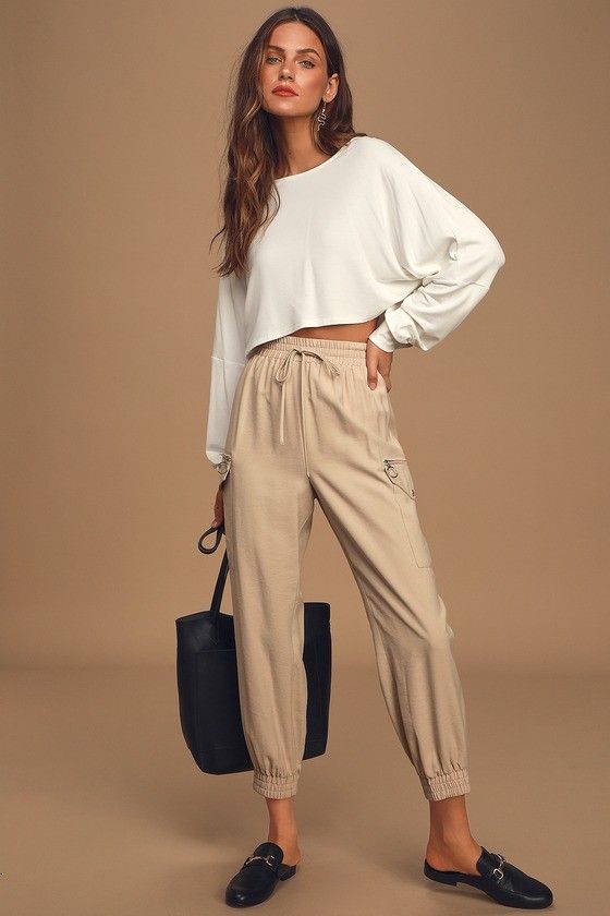Cargo Joggers With A White Cropped Long-Sleeve Top Cargo Joggers With A White Cropped Long-Sleeve Top — Beige Joggers Outfits 2027