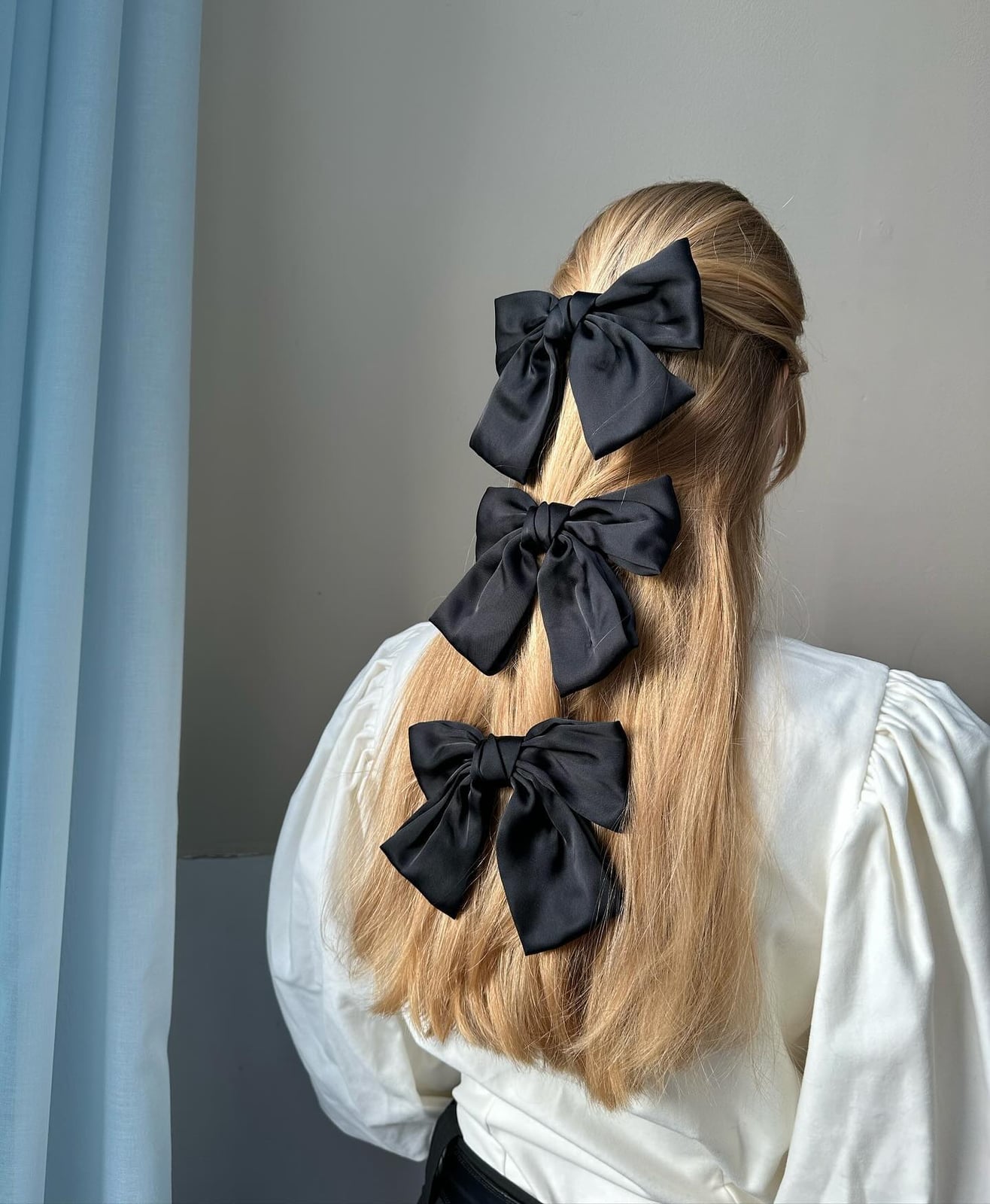 Long Half-Up Half-Down With Three Black Bows Long Half-Up Half-Down With Three Black Bows — Big Hair Bow Hairstyles 2027