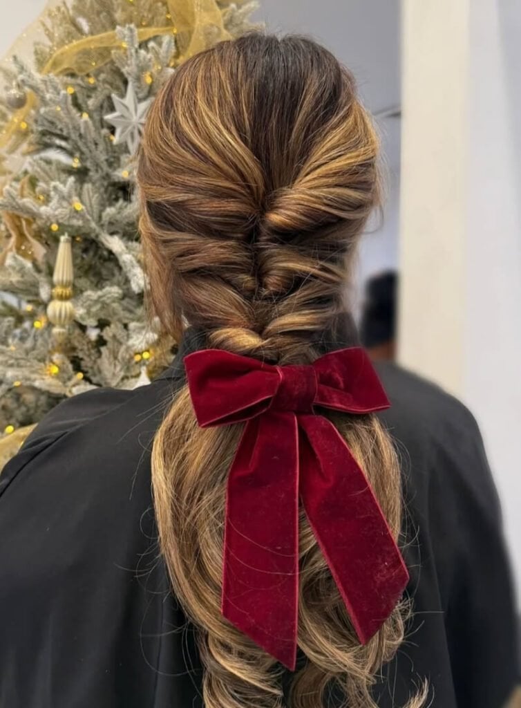 Long Half Updo Ponytail With Large Black Bow Long Half Updo Ponytail With Large Black Bow — Big Hair Bow Hairstyles 2027