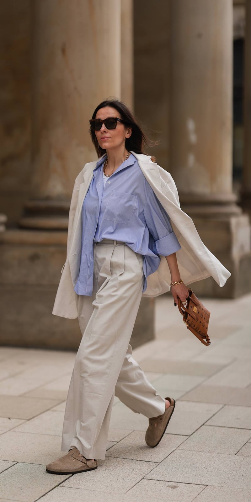 White Blazer and Trousers with Taupe Clogs White Blazer and Trousers with Taupe Clogs — Birkenstock Boston Outfits 2027