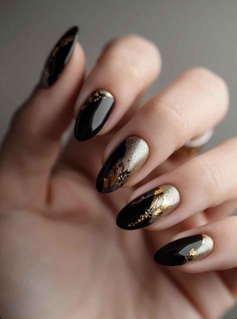 Medium Oval Black With Abstract Gold Foil Medium Oval Black With Abstract Gold Foil — Black and Gold Nails 2027