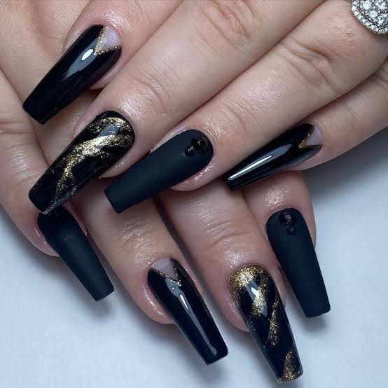 Long Coffin Mix Matte Glossy Gold Finishes Long Coffin Mix Matte Glossy Gold Finishes — Black and Gold Nails 2027