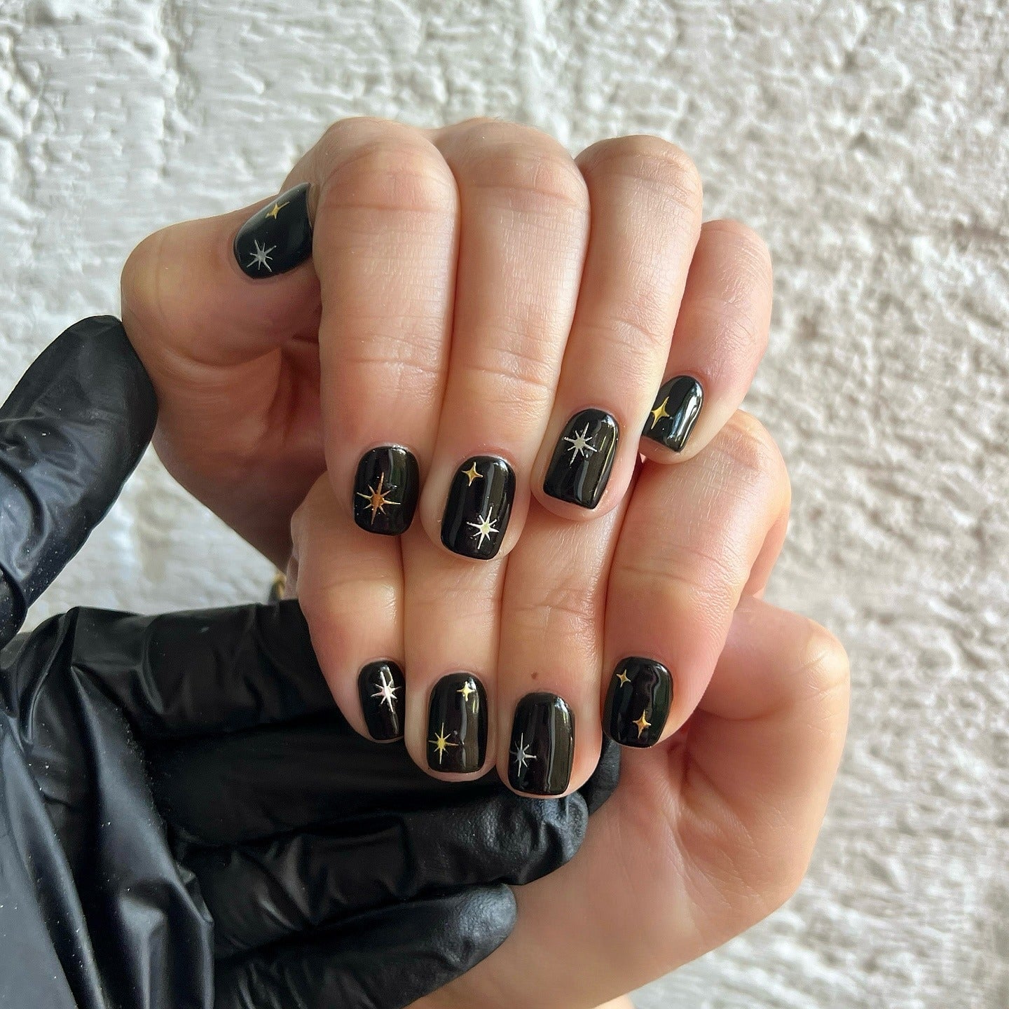 Short Square Black With Gold Star Decals Short Square Black With Gold Star Decals — Black and Gold Nails 2027