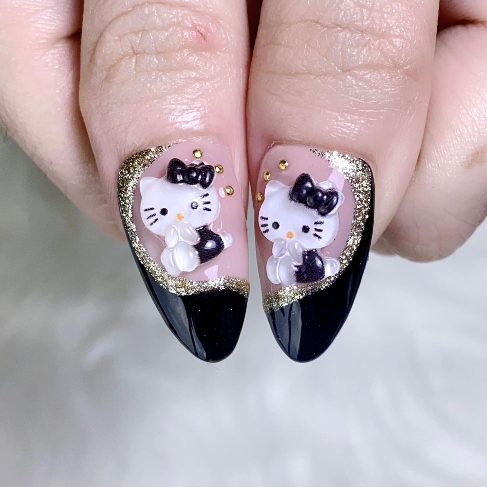 Long Square Gray Black Gradient Matte Hello Kitty Nails Long Square Gray Black Gradient Matte Hello Kitty Nails — Black Hello Kitty Nails 2027