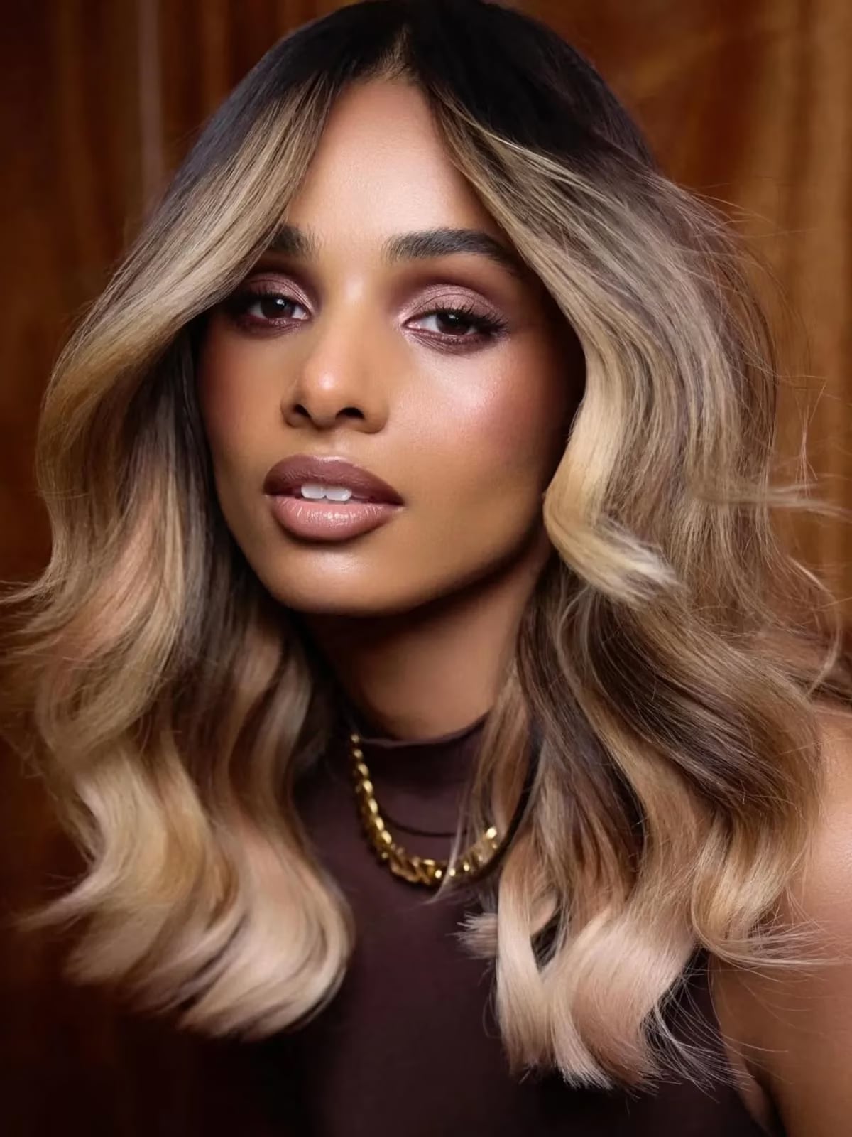 Warm Beige Blonde Collarbone Lob With Root Shadow Warm Beige Blonde Collarbone Lob With Root Shadow — Blonde Hair 2027 for Brown Eyes