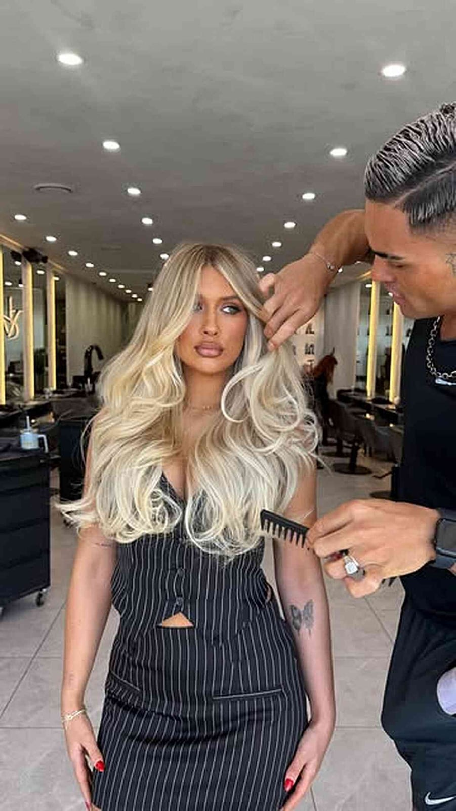 Light Blonde Collarbone With Platinum Highlights Light Blonde Collarbone With Platinum Highlights — Blonde Hair 2027 for Brown Eyes