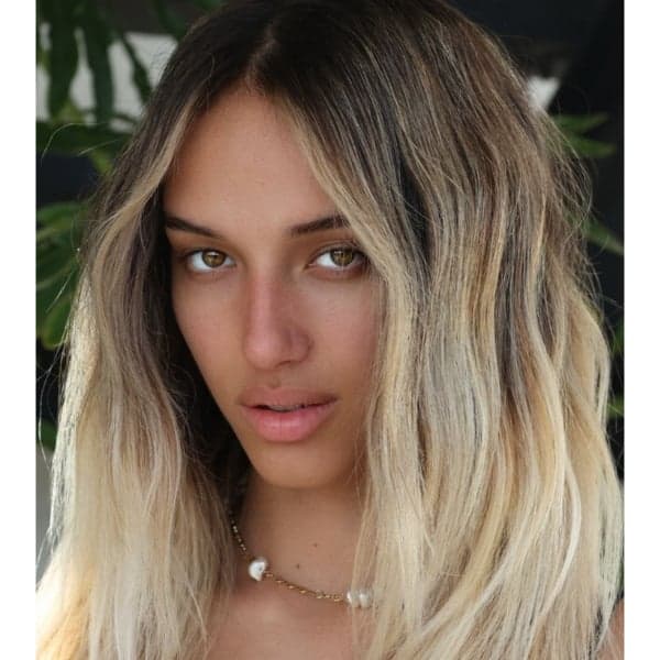 Wavy Collarbone Ash Blonde Balayage Wavy Collarbone Ash Blonde Balayage — Blonde Hair 2027 for Brown Eyes
