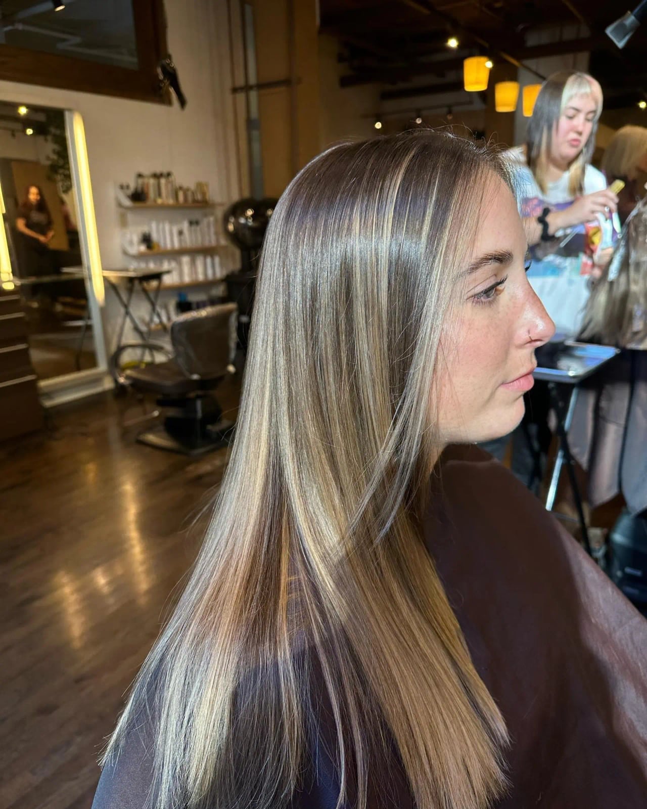 Ash Blonde Highlights Collarbone Layers, Middle — Blonde Straight Hair 2027