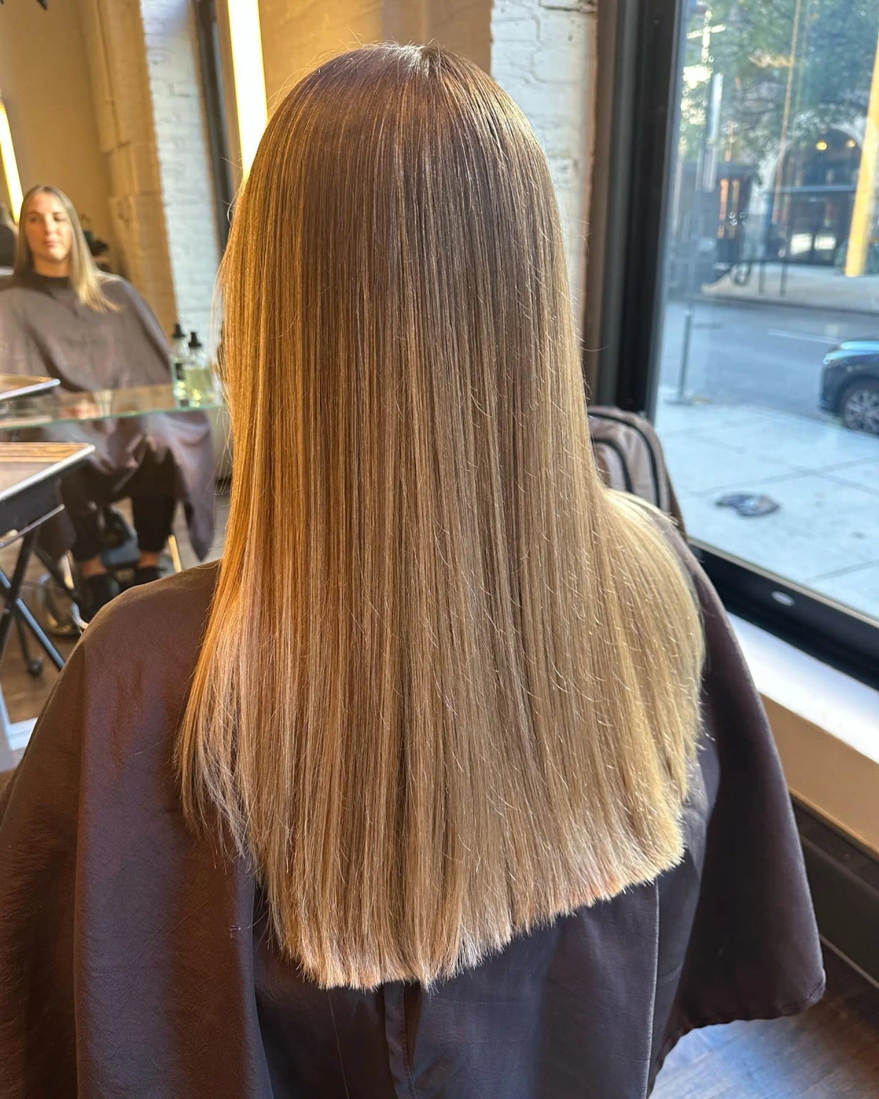 Honey Blonde Mid-Back Blunt Cut — Blonde Straight Hair 2027