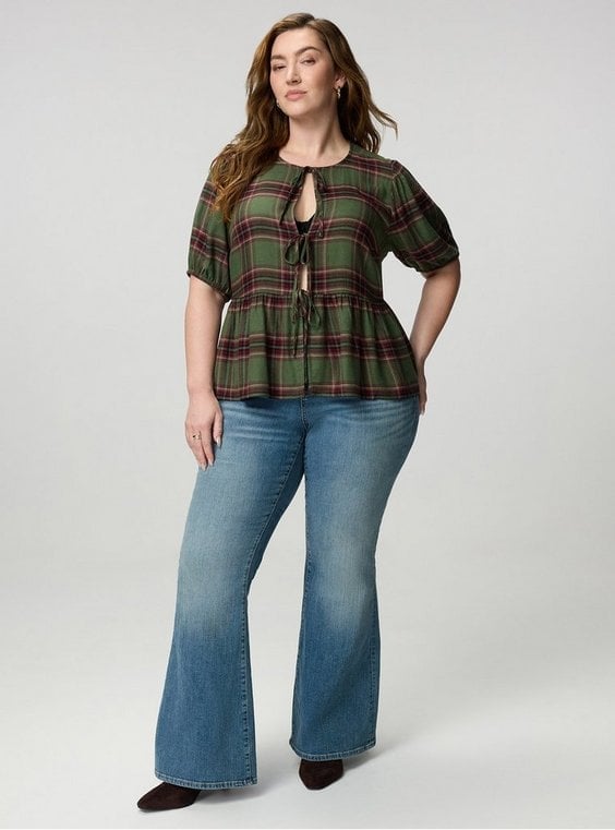 Plaid Peplum Blouse With Flared Jeans Plaid Peplum Blouse With Flared Jeans — Blouse Outfits 2027 for Plus Size