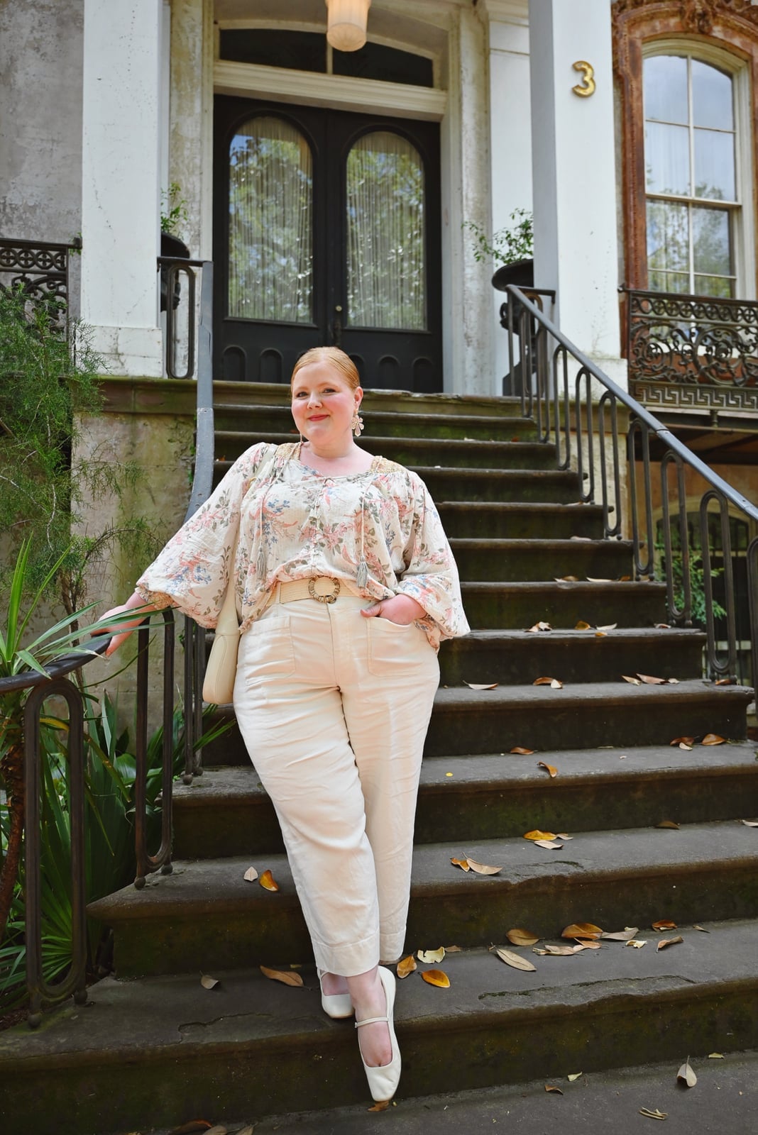 Cream Floral Blouse With Linen Trousers Cream Floral Blouse With Linen Trousers — Blouse Outfits 2027 for Plus Size