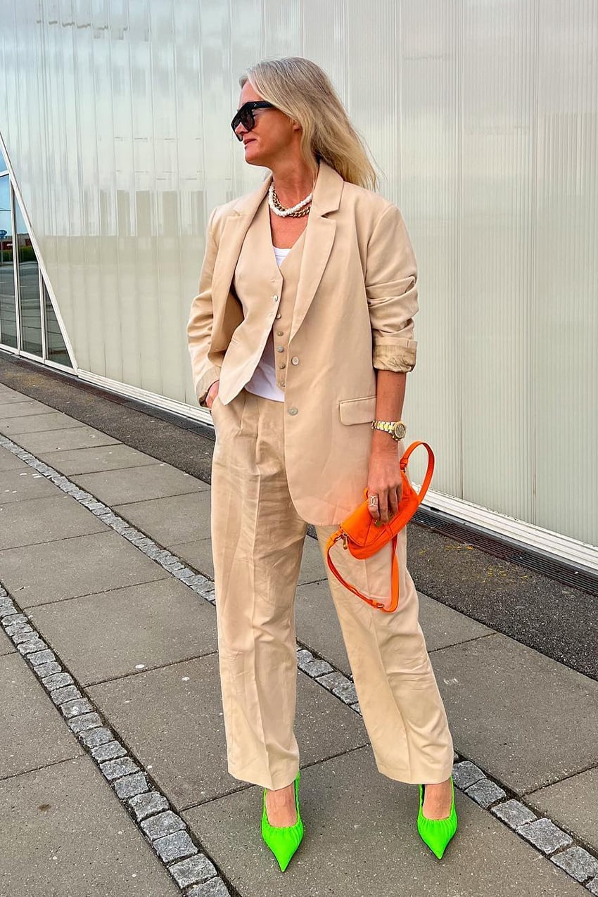 Beige Linen Suit With White Tank Top Beige Linen Suit With White Tank Top — Blouse Outfits 2027 for Women Over 50
