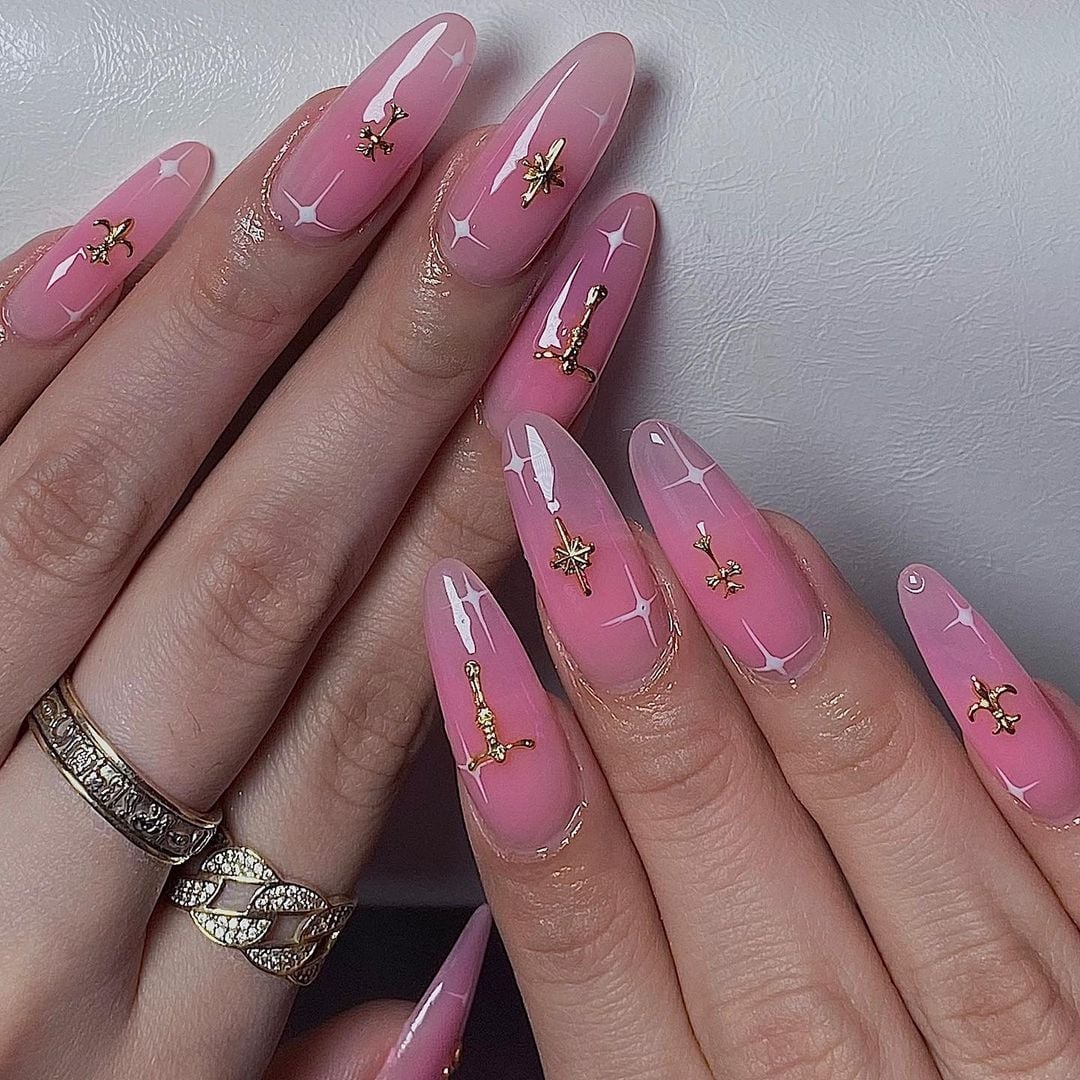 Long Coffin Pink to White Ombre with Gold Charms Long Coffin Pink to White Ombre with Gold Charms — Blush Nails 2027