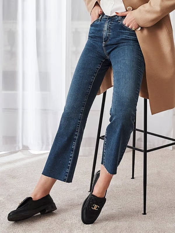 Cropped bootcut jeans with a camel coat Cropped bootcut jeans with a camel coat — Bootcut Jeans Outfits 2027 with Loafers