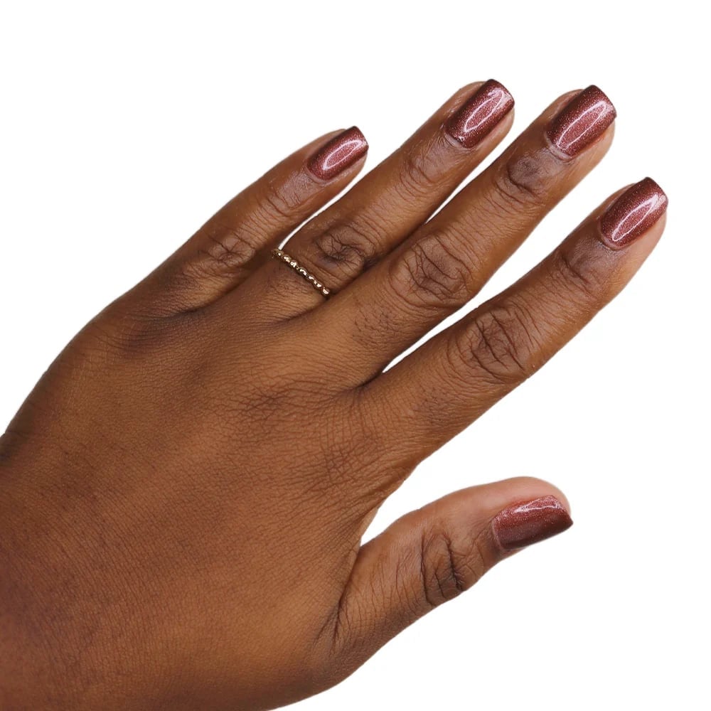 Shimmering Bronze Short Oval Nails Shimmering Bronze Short Oval Nails — Bronze Nails 2027