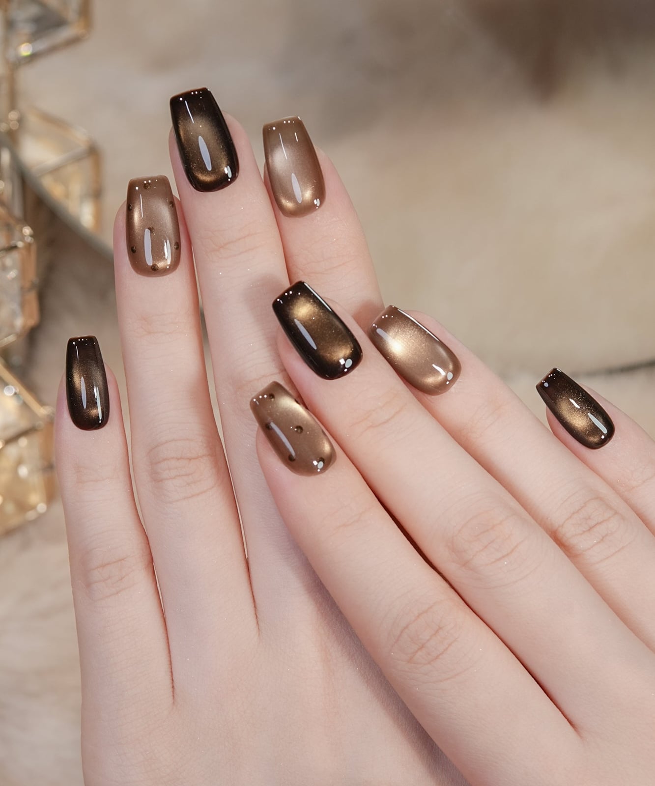 Dark Brown to Bronze Cat-Eye Short Square Nails Dark Brown to Bronze Cat-Eye Short Square Nails — Bronze Nails 2027