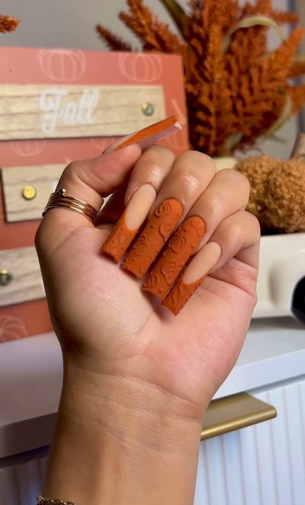 Medium Oval Burnt Orange Ombre Fall Leaf Nails Medium Oval Burnt Orange Ombre Fall Leaf Nails — Burnt Orange Nails 2027