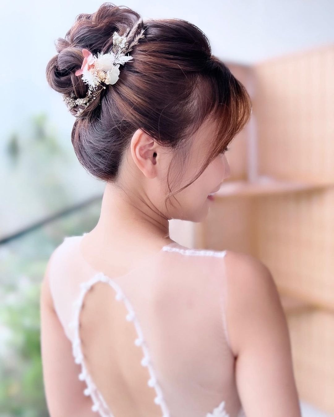 Voluminous Updo With Wispy Bangs Voluminous Updo With Wispy Bangs — Chinese Wedding Hairstyles 2027