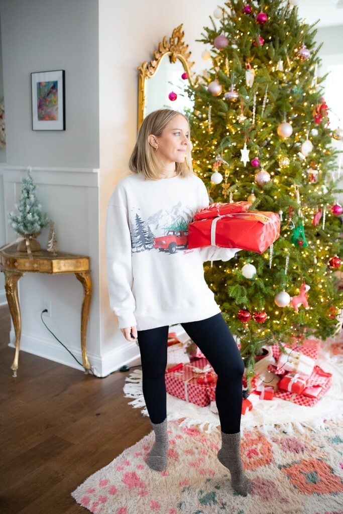 Red Truck Graphic Sweatshirt for Christmas Morning Red Truck Graphic Sweatshirt for Christmas Morning — Christmas Morning Outfits 2026
