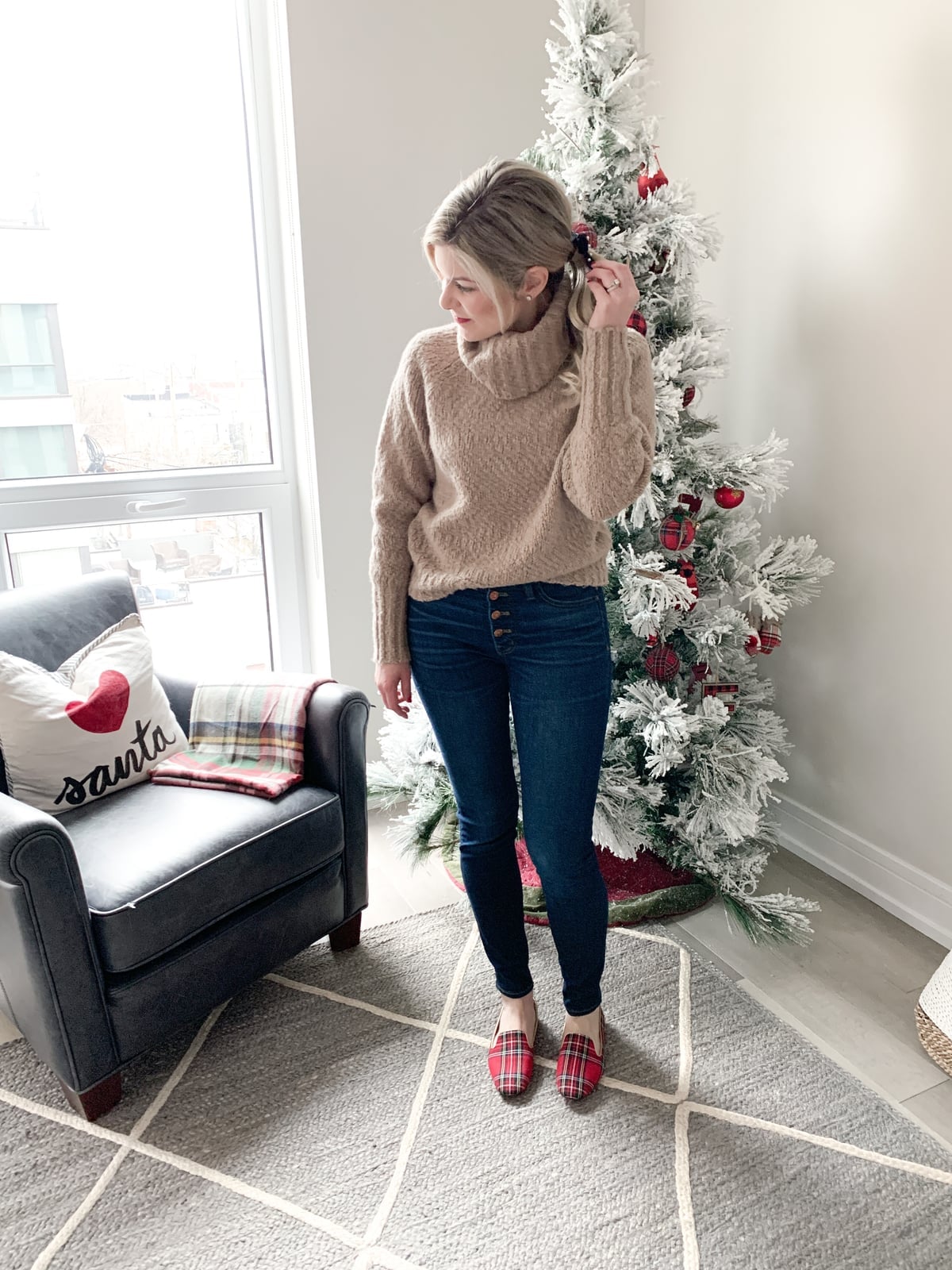 Textured Turtleneck and Skinny Jeans Textured Turtleneck and Skinny Jeans — Christmas Morning Outfits 2026