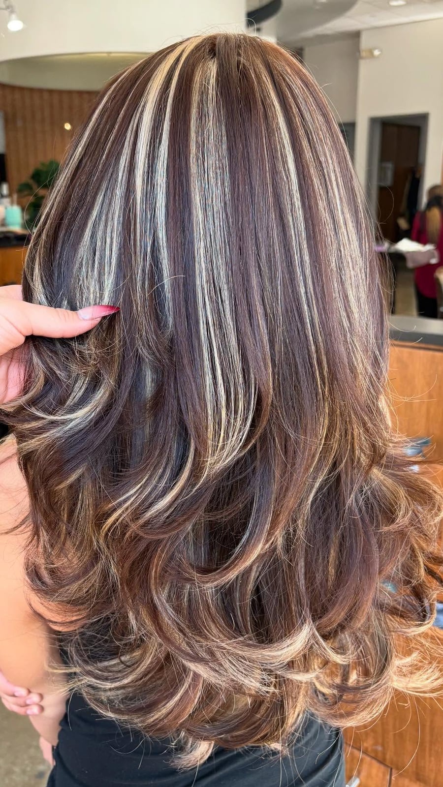 Mid-Back Layers With Bold Chunky Blonde Highlights, Wavy — Chunky Blonde Highlights on Dark Hair 2027