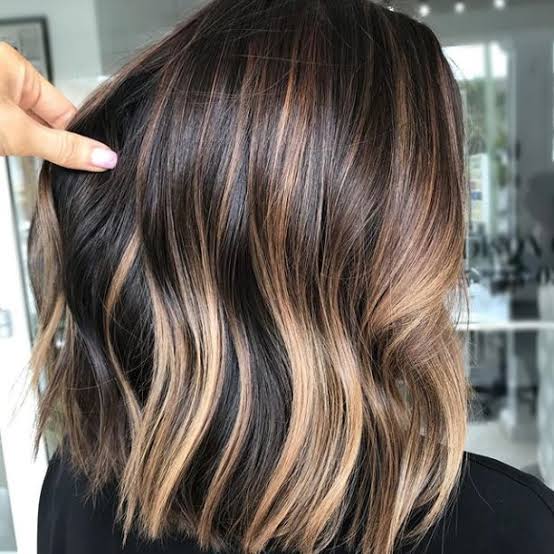 Dark Brown Lob With Chunky Blonde Highlights on Side Part — Chunky Blonde Highlights on Dark Hair 2027