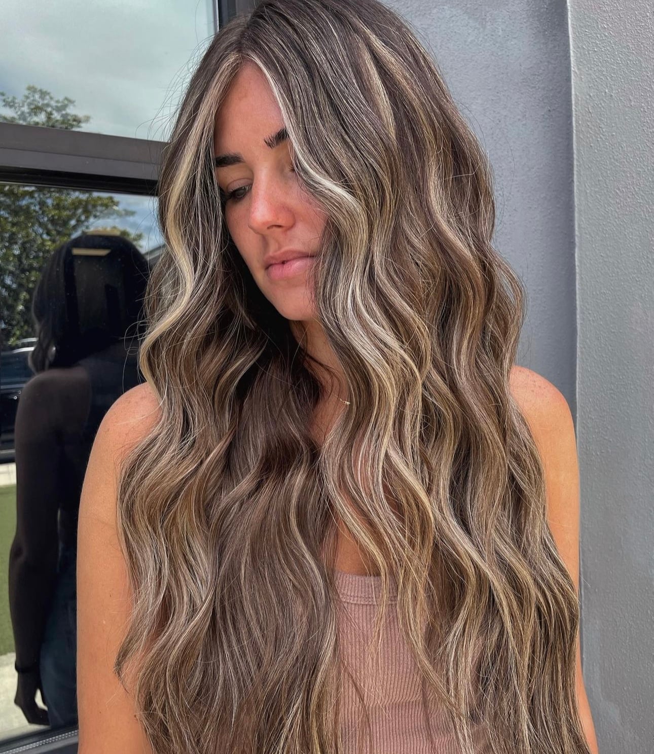 Mid-Back Wavy With Curtain Bangs and Chunky Blonde — Chunky Blonde Highlights on Dark Hair 2027