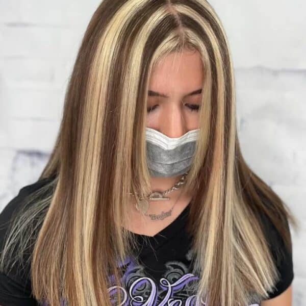 Collarbone Layers With Distributed Chunky Blonde Highlights — Chunky Blonde Highlights on Dark Hair 2027