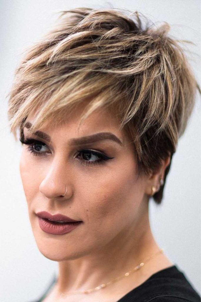 Textured Pixie With Blonde Highlights Textured Pixie With Blonde Highlights — Chunky Highlights Pixie 2027