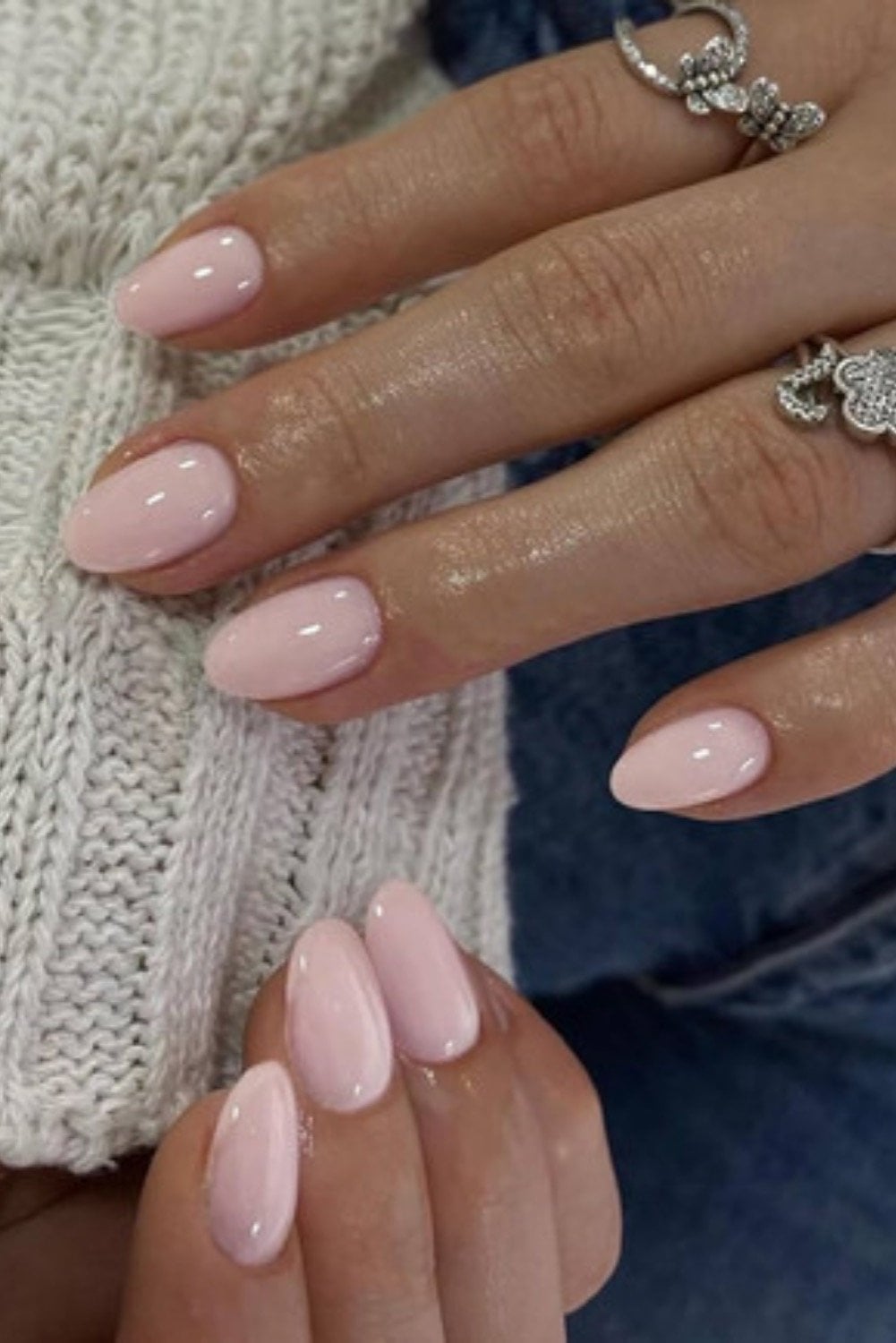 Light Glossy Pink Uniform Short Oval Nails Light Glossy Pink Uniform Short Oval Nails — Classy Short Nails 2027