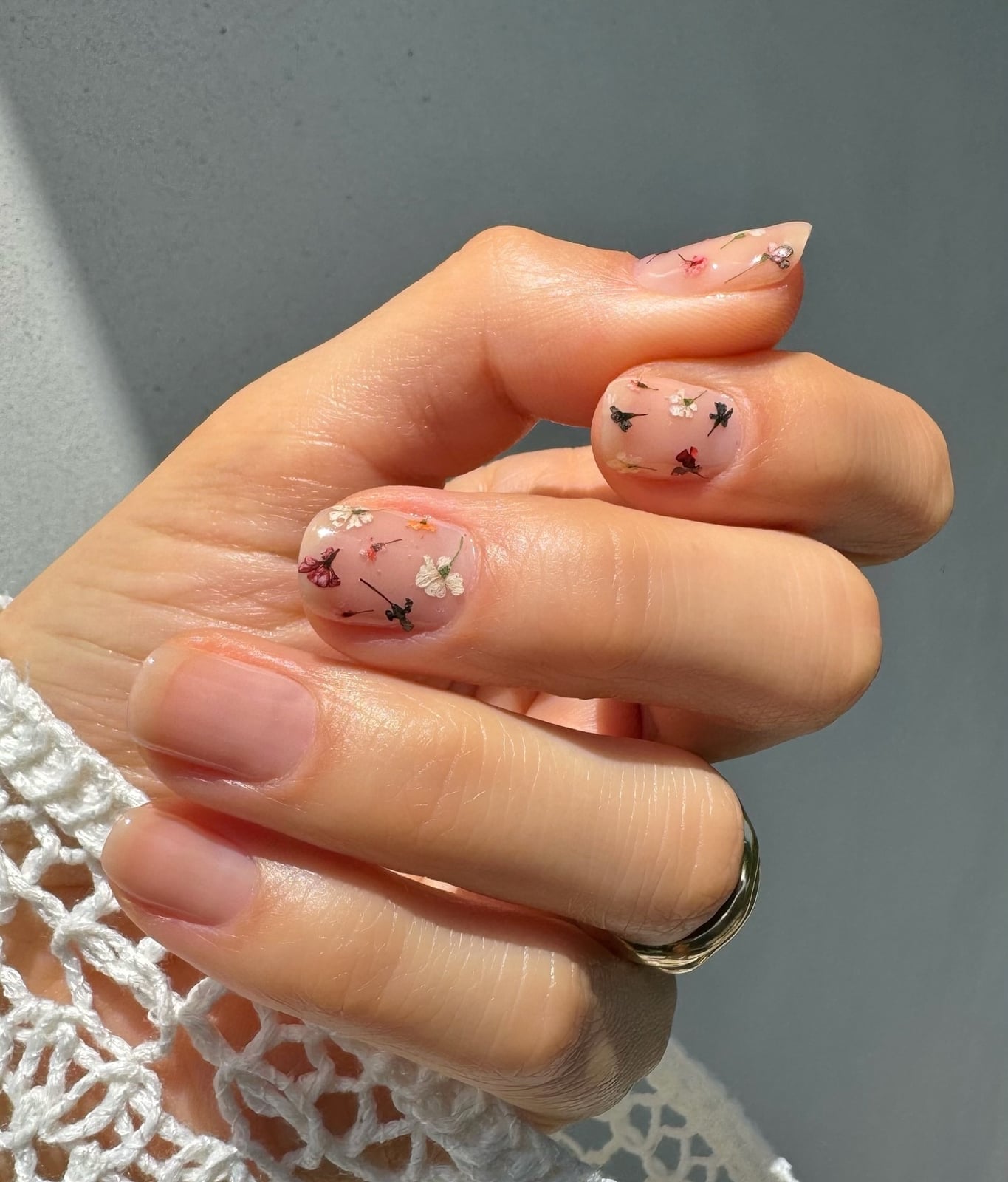 Short Square Clear Floral Glitter Nails Short Square Clear Floral Glitter Nails — Clear Nails 2027