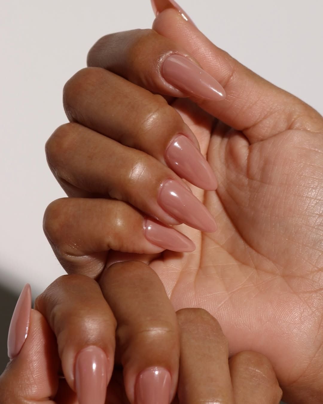 Medium Stiletto Sheer Nude Nails Medium Stiletto Sheer Nude Nails — Clear Nails 2027