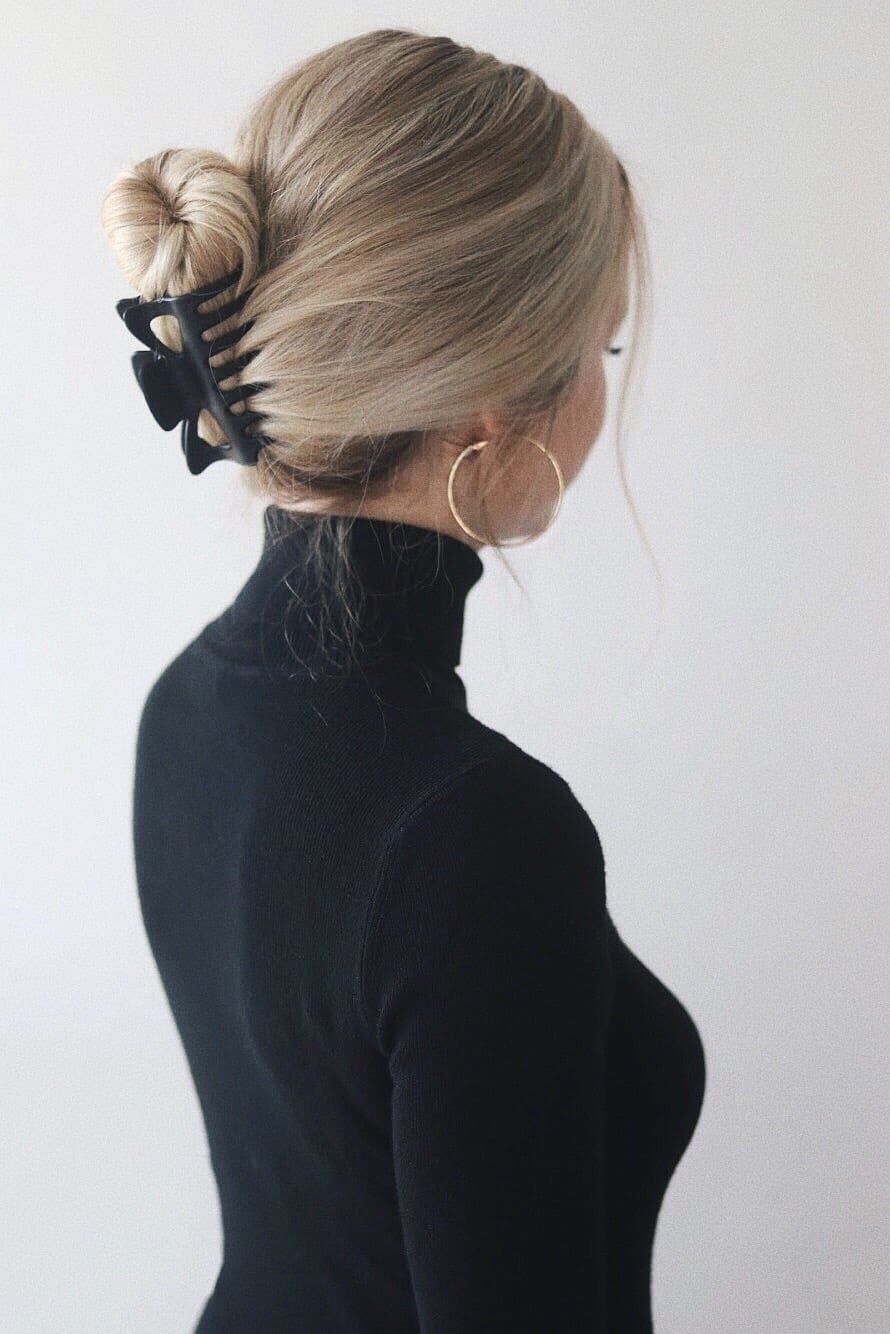 Twisted Bun With Black Claw Clip Twisted Bun With Black Claw Clip — Clips Easy Hairstyles 2027