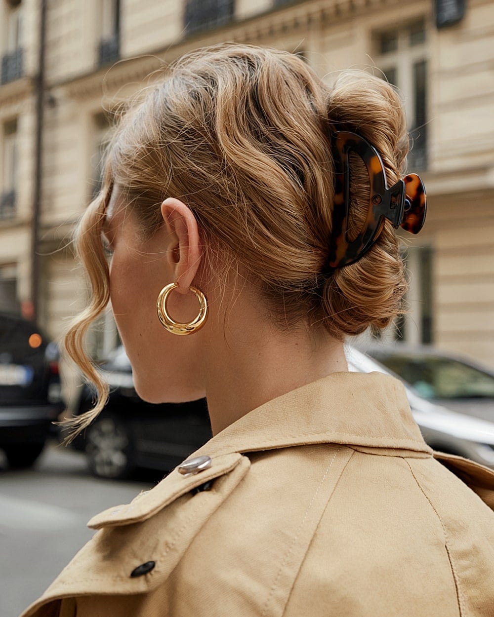 Low Bun With Wispy Bangs And Tortoiseshell Clip Low Bun With Wispy Bangs And Tortoiseshell Clip — Clips Easy Hairstyles 2027