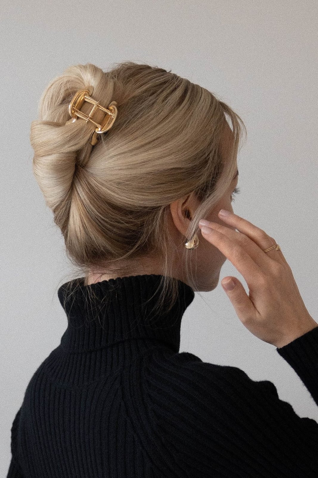 Twisted Updo With Geometric Clip Twisted Updo With Geometric Clip — Clips Easy Hairstyles 2027