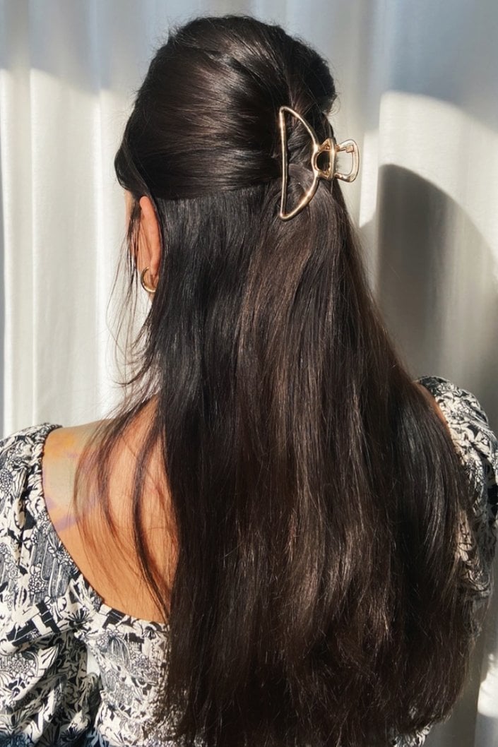 Half-Updo With Gold Claw Clip Half-Updo With Gold Claw Clip — Clips Easy Hairstyles 2027