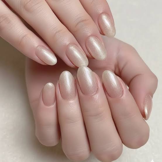 Sheer Nude Pearlescent Shimmer Nails Sheer Nude Pearlescent Shimmer Nails — Cocktail Party Nails 2027
