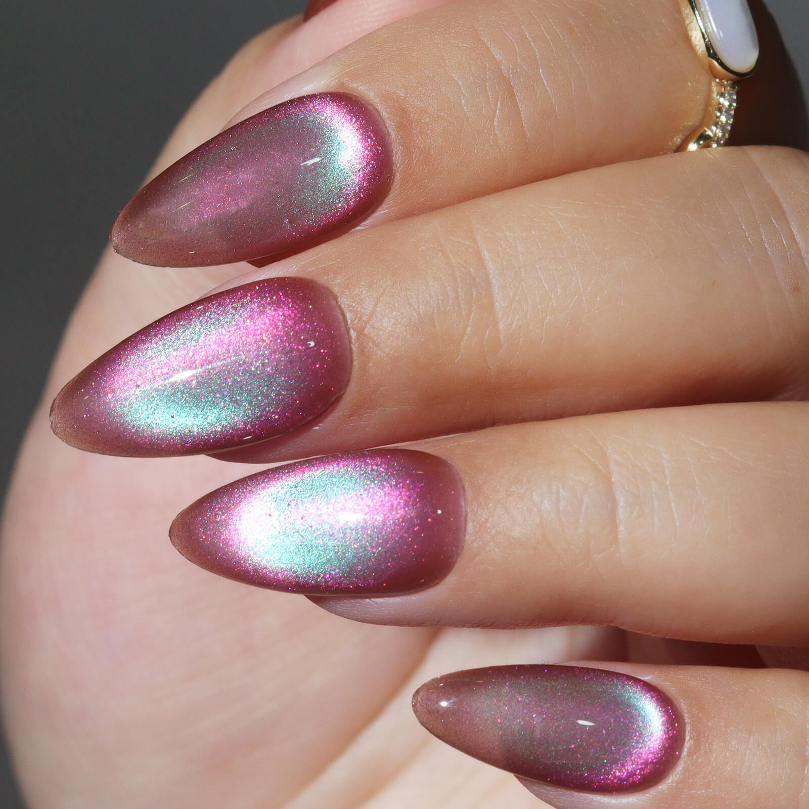 Pink Green Blue Shift Cat-Eye Nails Pink Green Blue Shift Cat-Eye Nails — Cocktail Party Nails 2027